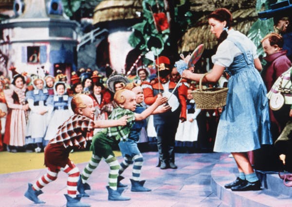 Judy Garland starred in the classic "The Wizard of Oz."