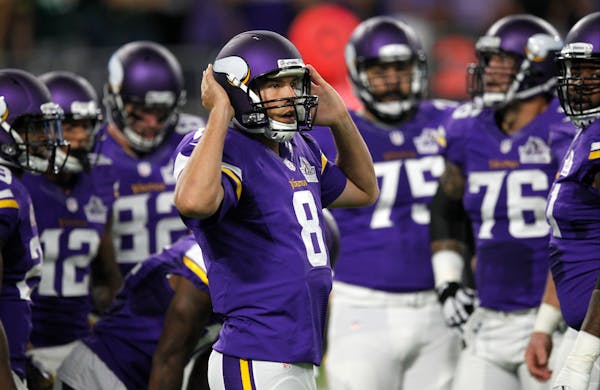 Sam Bradford proved to be much more than a game manager in the Vikings' victory over the Packers on Sunday.