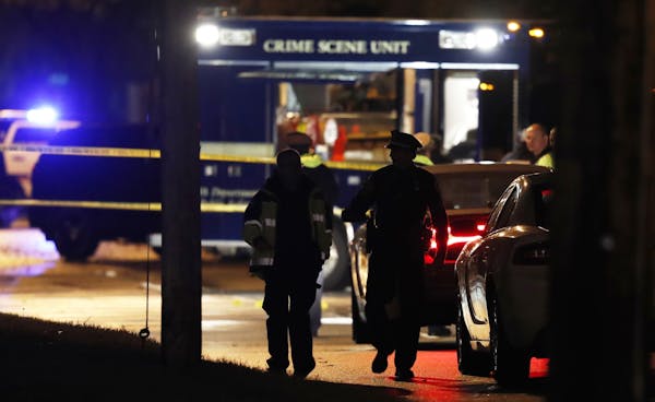 Two Iowa police officers ambushed, shot dead