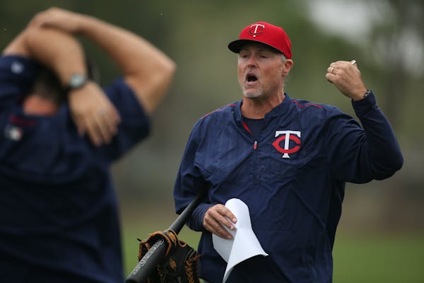 Twins hitting coach Tom Brunansky will not be offered a contract for the 2017 season.