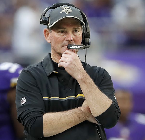 Mike Zimmer has a lot to think about after three losses in a row, but the Vikings aren’t the only NFC North team with issues.