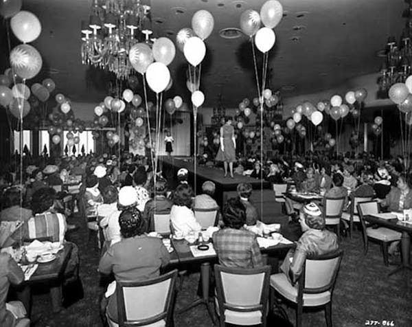 Fashion show in the Sky Room in Dayton's, 1962.