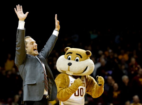 Gophers beat Ohio State; Fleck stops by
