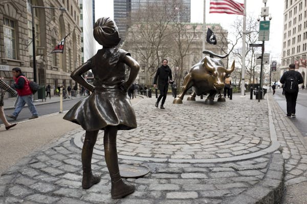 'Fearless Girl' statue stays through Feb. 2018