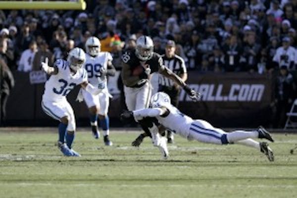 Five ways Latavius Murray is an upgrade over Adrian Peterson