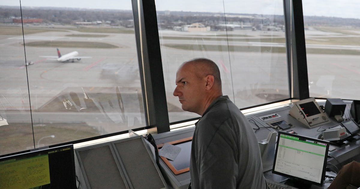 FAA shows off new air-traffic communications at Minneapolis-St. Paul