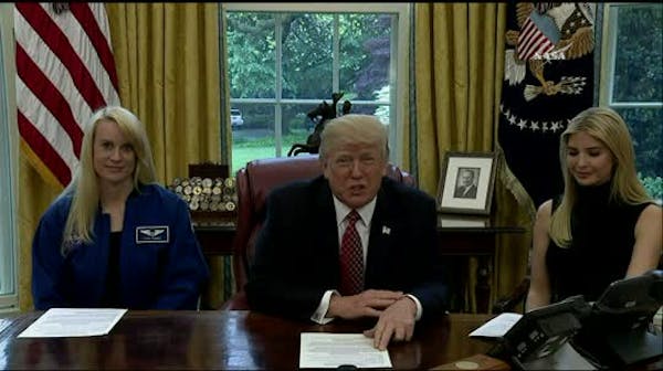 Trump phones record-breaking astronaut