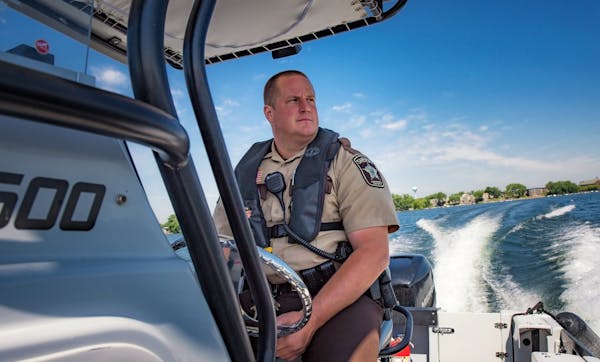 Hennepin County Sheriff’s Deputy Jeremy Gunia patrolled Lake Minnetonka near Spring Park. Deputies and DNR officers will be watching for impaired bo