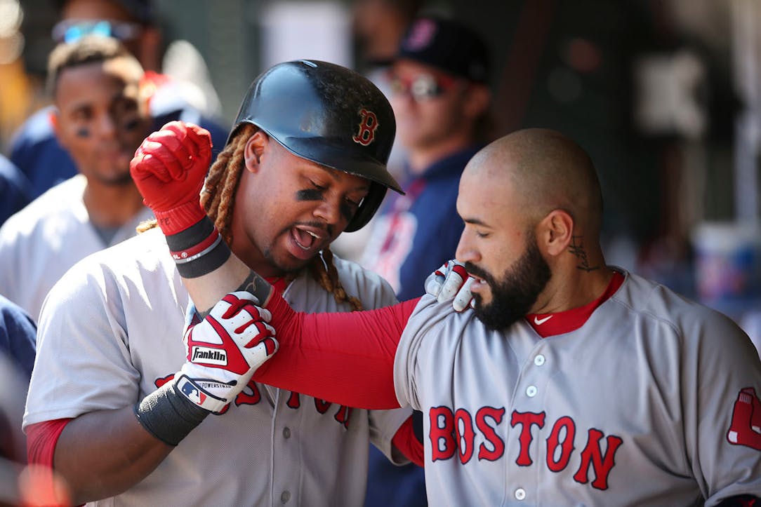 Red Sox's 10-run ninth inning demolishes Twins 17-6