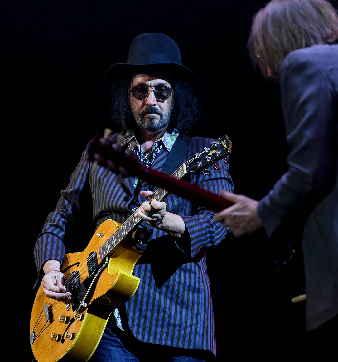 LIVE REVIEW + PHOTOS + VIDEO: Tom Petty & The Heartbreakers 40th  Annivesary Tour w/ Joe Walsh, Amalie Arena, Tampa, FL, May 6, 2017 ⋆  Shows I Go To