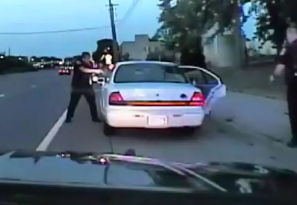 Dashcam video shows officer Jeronimo Yanez shooting Philando Castile.