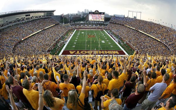 Gophers football fans cheered as Air Force kicked the ball off on the first play at TCF Bank Stadium. When the Gophers visit Oregon State of the Pac-1