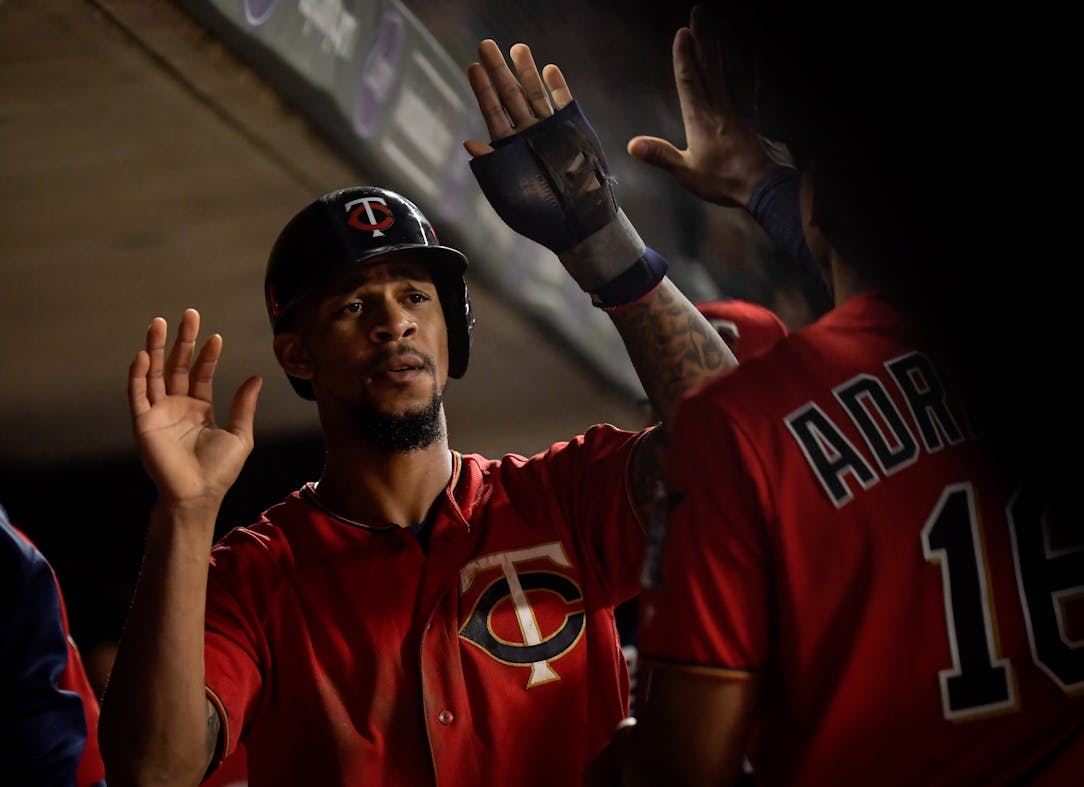 Twins: Byron Buxton's stunned reaction to unreal home run robbery