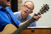 Dan Chouinard led a singalong at the Luther Seminary’s Olson Student Center in St. Paul.