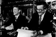 Sen. Wendell Anderson, left, and Gov. Rudy Perpich in 1977.