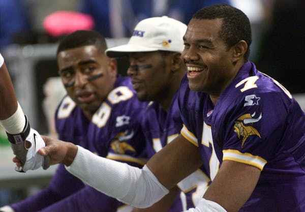 The star-studded 1998 Vikings went 15-1 with quarterback Randall Cunningham and wide receivers Randy Moss and Cris Carter helping to lead the way. Thi