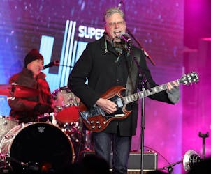 The Jayhawks played in 10-degree temps and light snow during Super Bowl Live on Nicollet Mall on Saturday.