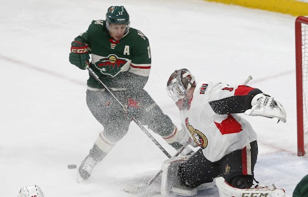 Zach Parise threatened but couldn’t beat Ottawa goaltender Mike Condon on Monday in St. Paul. (AP photo by Jim Mone)