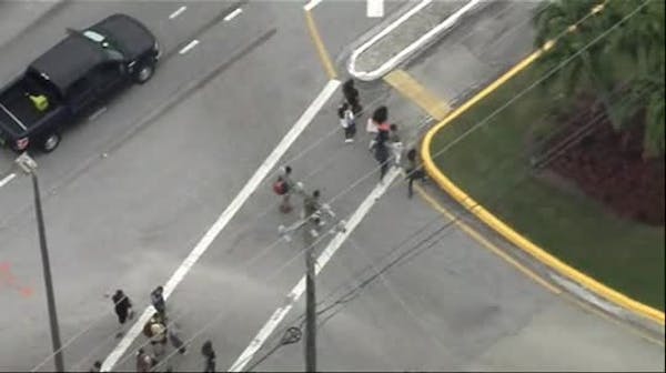 Fla. students walk-out to show solidarity