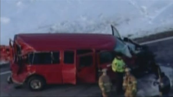 Raw: Minnesota truck-van crash hurts adult, 7 children