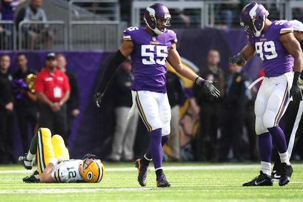 Aaron Rodgers says he's trying to move past Barr hit, but ...