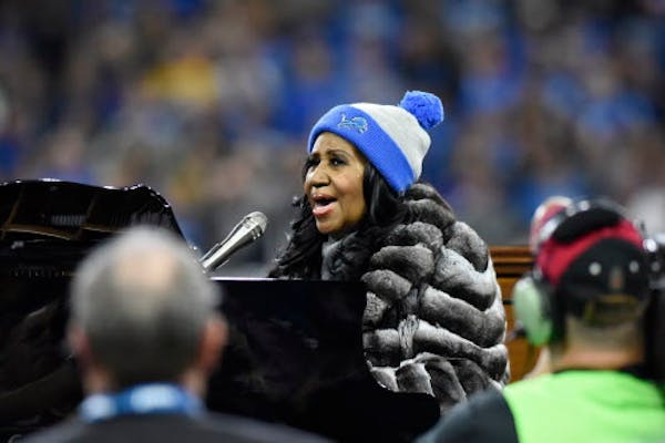 Aretha sang the anthem at a Vikings game and we're still enthralled