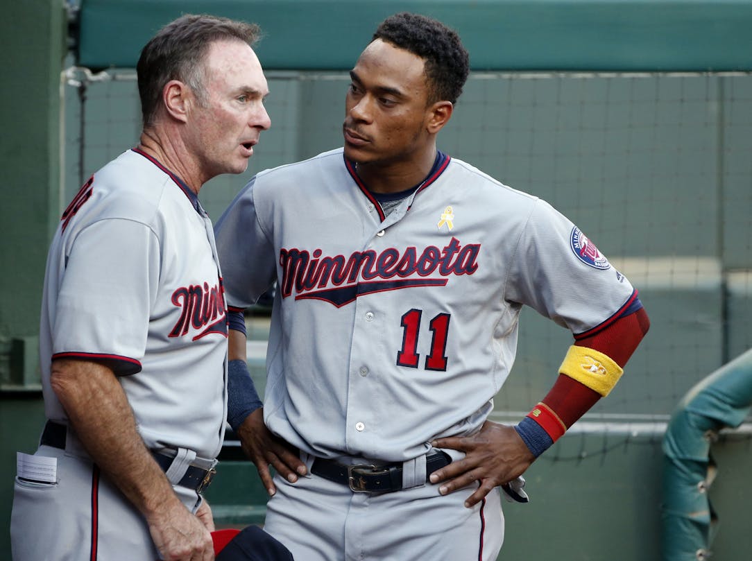 Molitor extends his streak to 39 games 