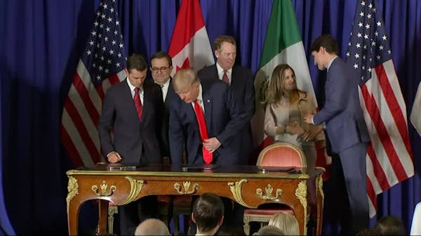 U.S., Canada, Mexico sign trade agreement