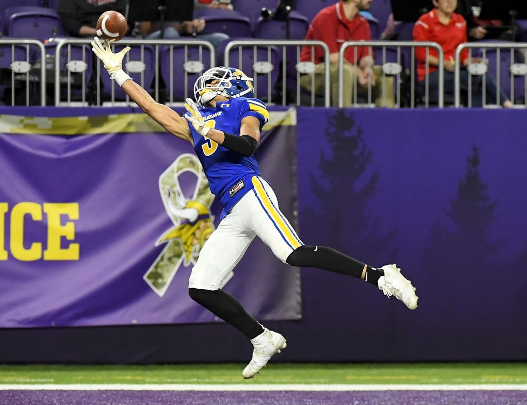 Suggs-led SMB reaches first Prep Bowl with 23-15 victory over Waseca