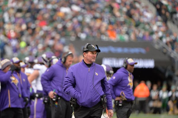 Zimmer's daughter defends her dad, rips Vikings fans