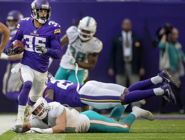 Marcus Sherels tiptoed down the sideline before changing course during his 70-yard punt return on Sunday.