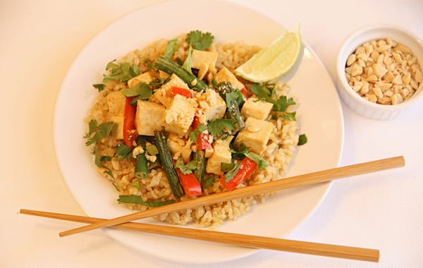 Green Curry Tofu With Green Beans and Rice.