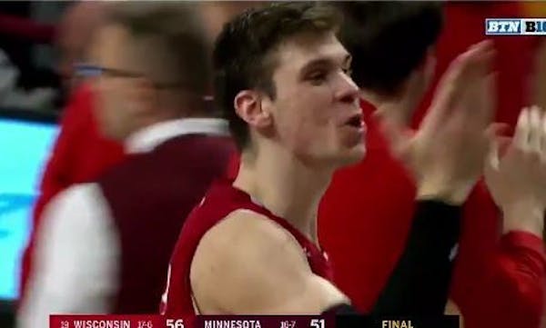 Wisconsin's Happ blows kisses to taunting Gophers fans