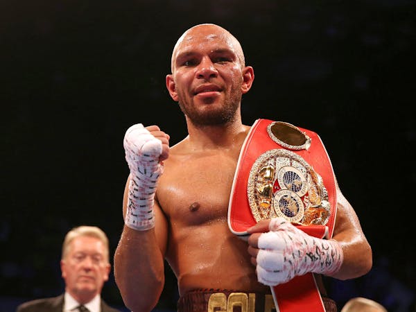 Caleb Truax, at age 34, upset James DeGale of Britain for the IBF supermiddleweight title Saturday.