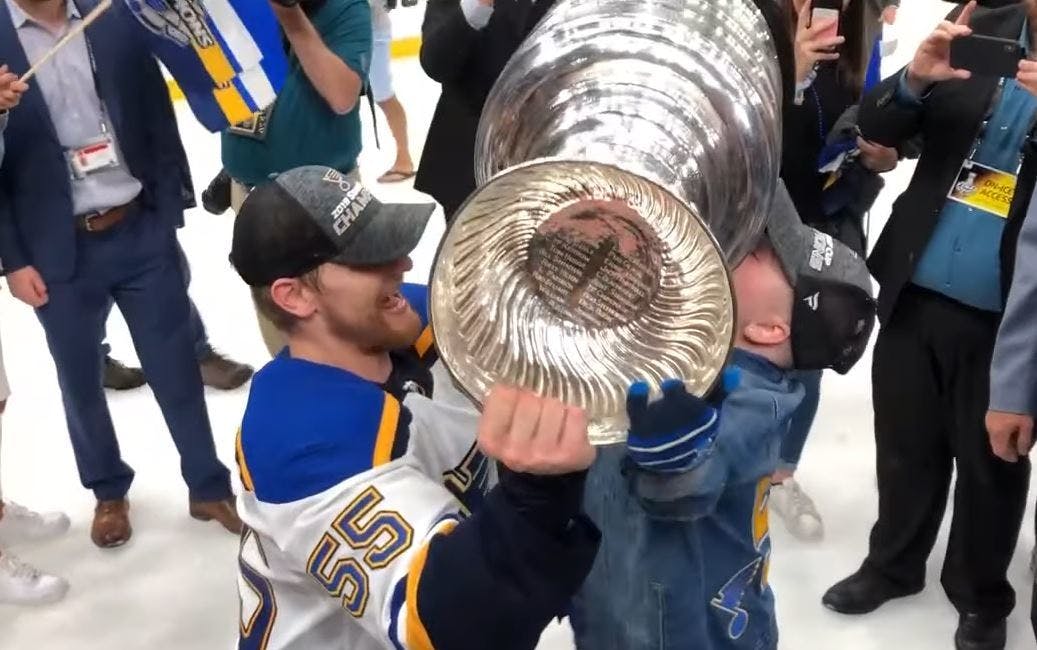 Blues team pup Barclay drinks in his Stanley Cup celebration — and it's  adorable