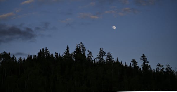 The moonrise above South Fowl Lake.