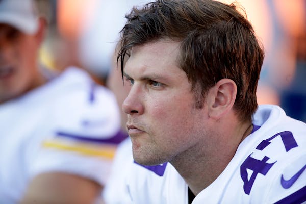 Kevin McDermott had been the Vikings long snapper since 2015.
