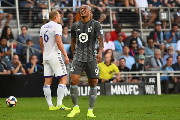 Minnesota United forward Angelo Rodriguez held the back of his leg after an injury in the first half against Orlando City earlier this month. ] Aaron 