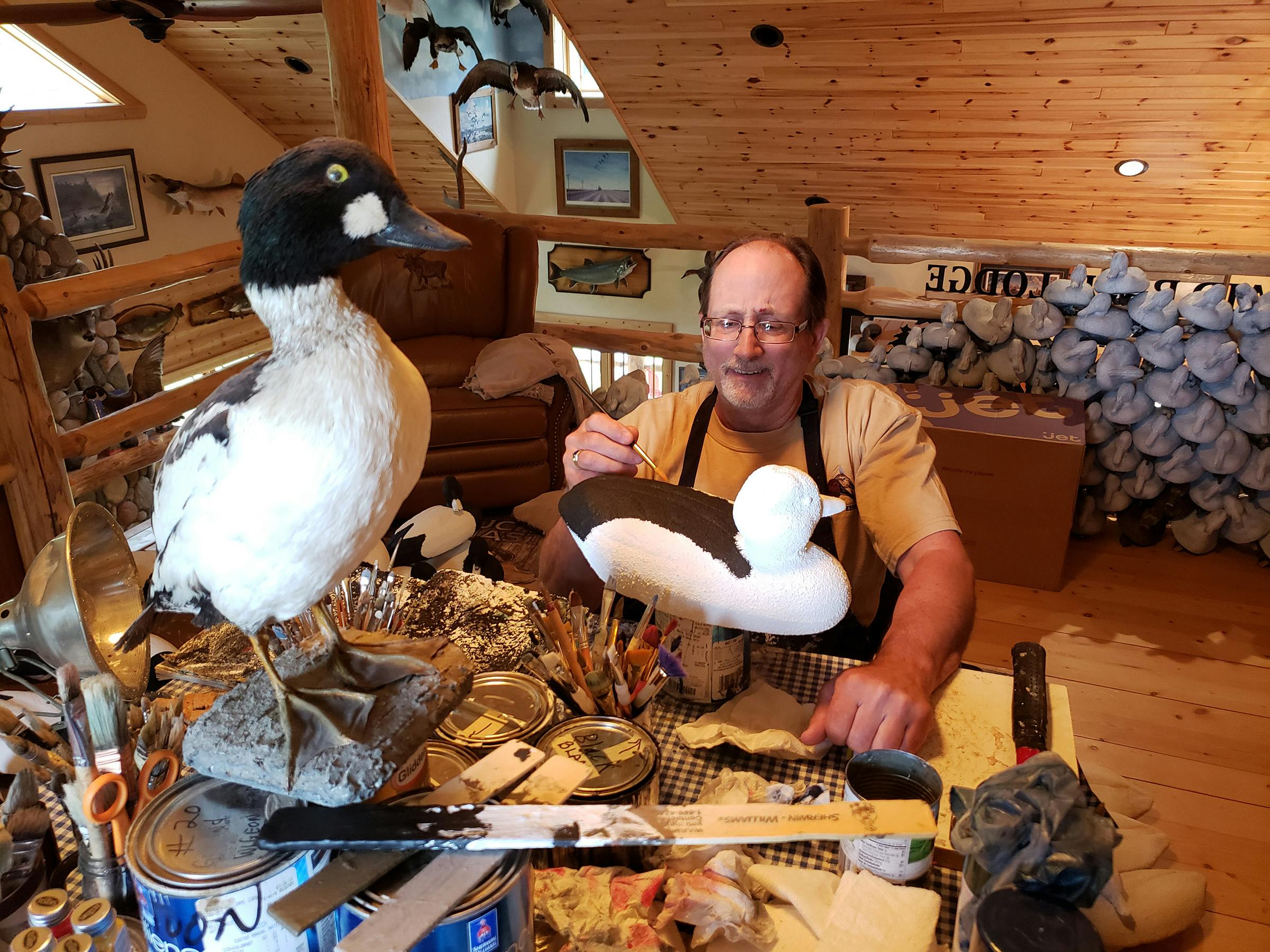 Minnesotan has a real thing for restoring duck decoys