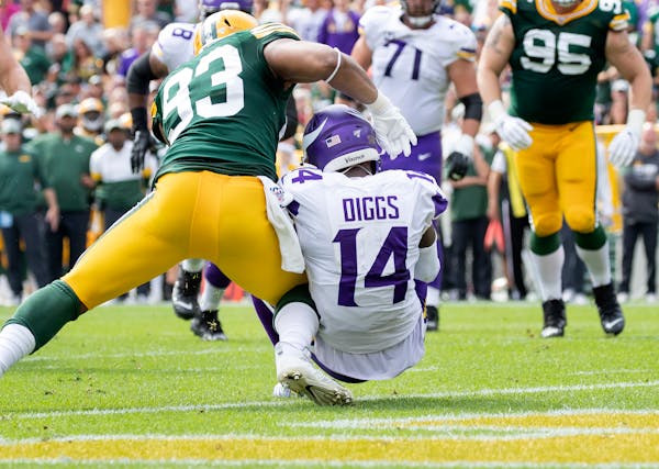 Vikings receiver Stefon Diggs caught a pass in the end zone for what looked to be a second-quarter touchdown against the Packers on Sunday, but the pl