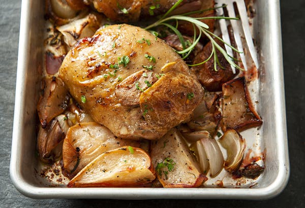 Roast chicken with rosemary and pears.