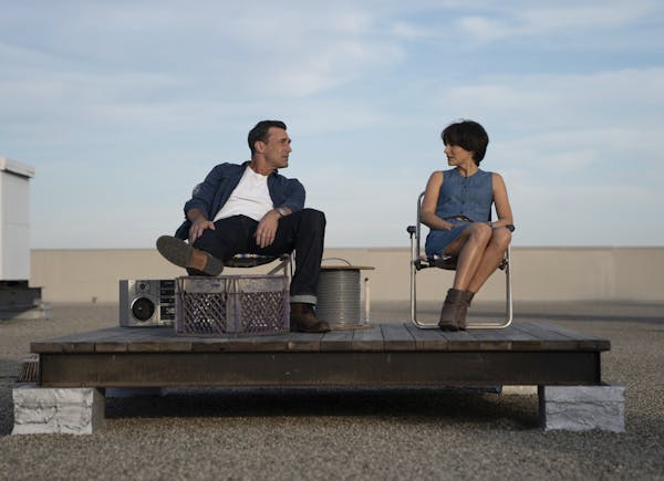 Jon Hamm and Natalie Portman in“Lucy in the Sky.”