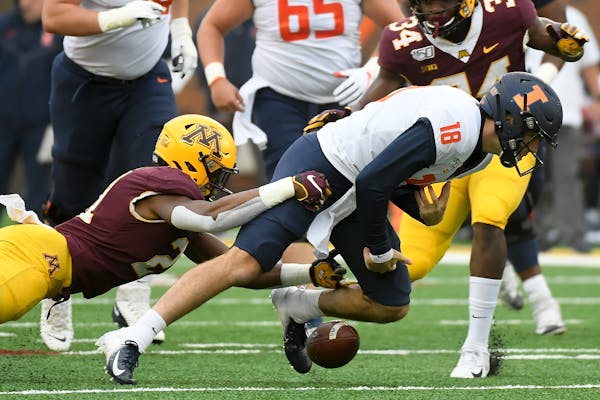 Gophers senior linebacker Kamal Martin has shown NFL potential even without playing in two games this year because of suspension and injury.