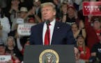Trump touts economy, trade deals while campaigning in Ohio