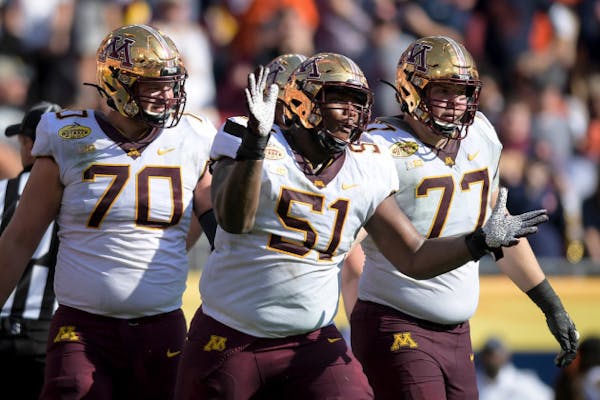 Fleck praises 'huge accomplishment' in Gophers finishing 10th in AP poll