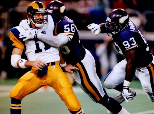 Chris Doleman sacked Rams quarterback Jim Everett during a game in 1991.