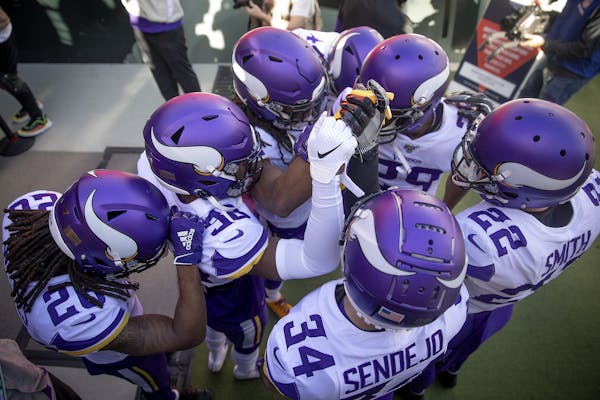 Vikings suspend travel for coaches and scouts as free agency nears