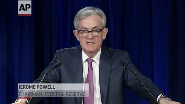 Fed expects interest rates near zero for months