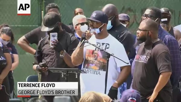 In New York, Terrence Floyd calls for peaceful protests