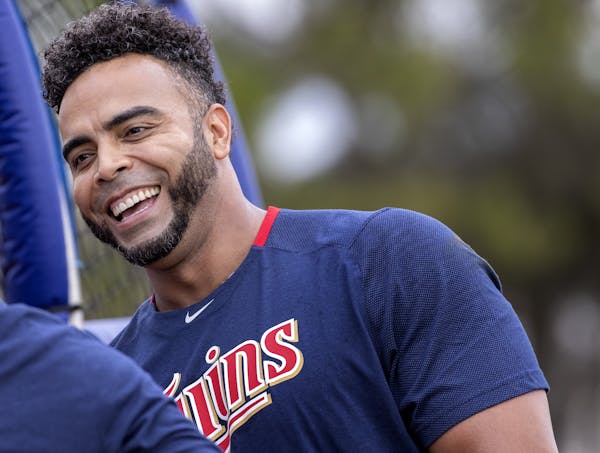 Nelson Cruz joked with teammates during batting practice at spring training in Fort Myers, Fla., on Feb. 16.